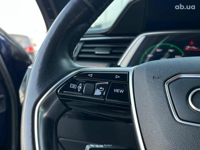 Синий Ауди E-Tron, объемом двигателя 0 л и пробегом 94 тыс. км за 35790 $, фото 25 на Automoto.ua