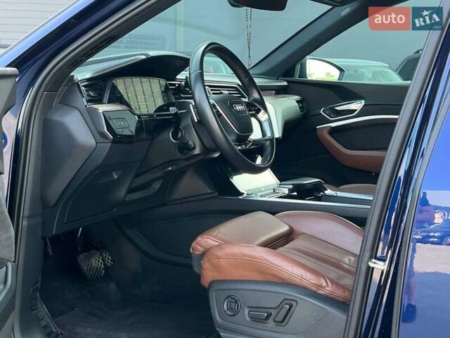 Синій Ауді E-Tron, об'ємом двигуна 0 л та пробігом 94 тис. км за 35790 $, фото 16 на Automoto.ua