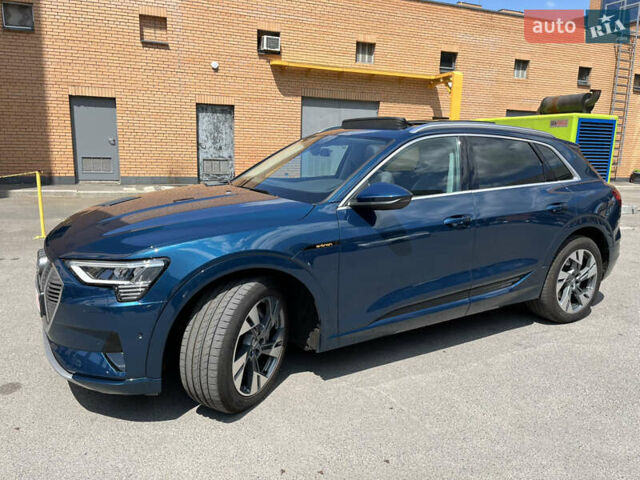Синий Ауди E-Tron, объемом двигателя 0 л и пробегом 126 тыс. км за 25900 $, фото 128 на Automoto.ua
