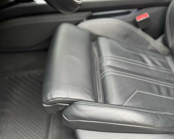 Синий Ауди E-Tron, объемом двигателя 0 л и пробегом 113 тыс. км за 32500 $, фото 38 на Automoto.ua