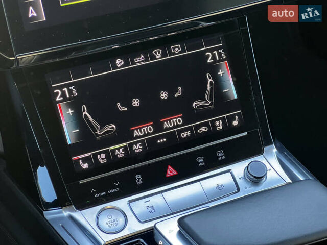 Синий Ауди E-Tron, объемом двигателя 0 л и пробегом 40 тыс. км за 36514 $, фото 67 на Automoto.ua