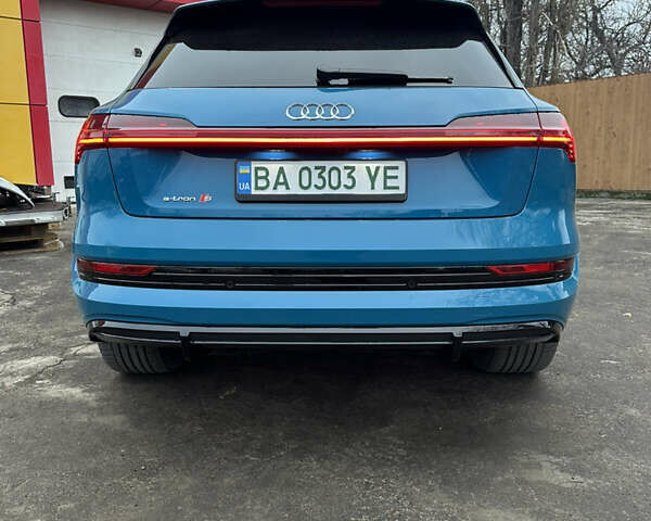Синий Ауди E-Tron, объемом двигателя 0 л и пробегом 65 тыс. км за 38000 $, фото 10 на Automoto.ua