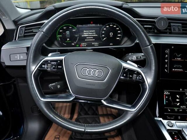 Синий Ауди E-Tron, объемом двигателя 0 л и пробегом 52 тыс. км за 31500 $, фото 43 на Automoto.ua