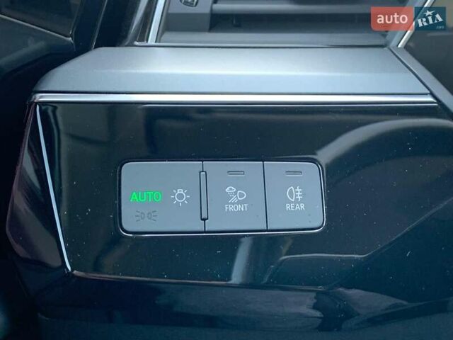 Синий Ауди E-Tron, объемом двигателя 0 л и пробегом 142 тыс. км за 26500 $, фото 49 на Automoto.ua