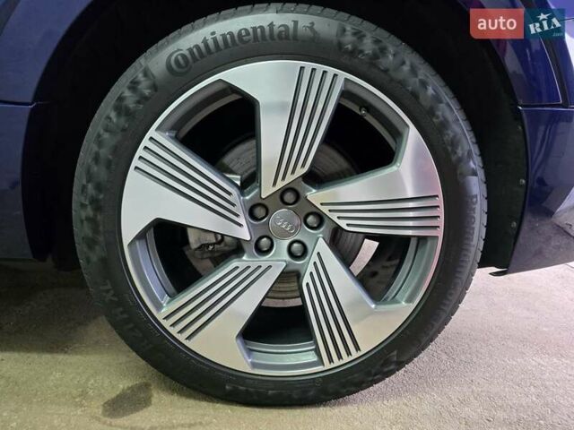 Синий Ауди E-Tron, объемом двигателя 0 л и пробегом 43 тыс. км за 39500 $, фото 85 на Automoto.ua