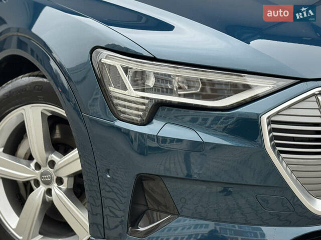 Синій Ауді E-Tron, об'ємом двигуна 0 л та пробігом 140 тис. км за 20900 $, фото 22 на Automoto.ua