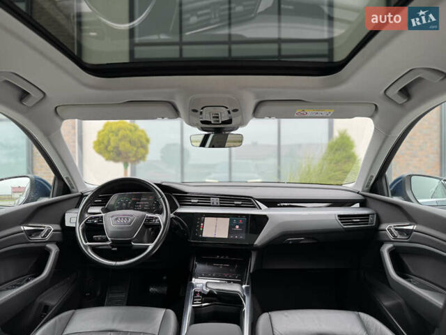 Синий Ауди E-Tron, объемом двигателя 0 л и пробегом 96 тыс. км за 25999 $, фото 43 на Automoto.ua