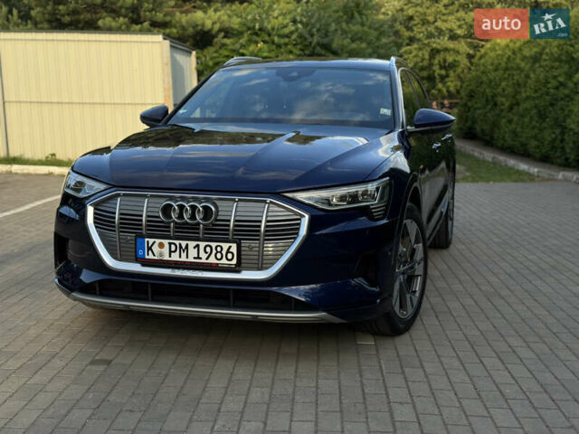 Синій Ауді E-Tron, об'ємом двигуна 0 л та пробігом 68 тис. км за 27800 $, фото 38 на Automoto.ua