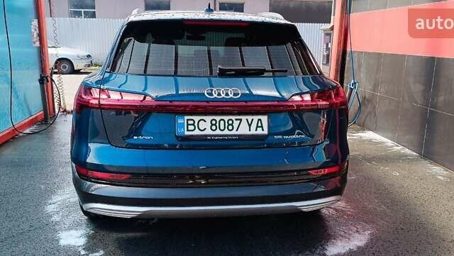 Синий Ауди E-Tron, объемом двигателя 0 л и пробегом 85 тыс. км за 39900 $, фото 7 на Automoto.ua