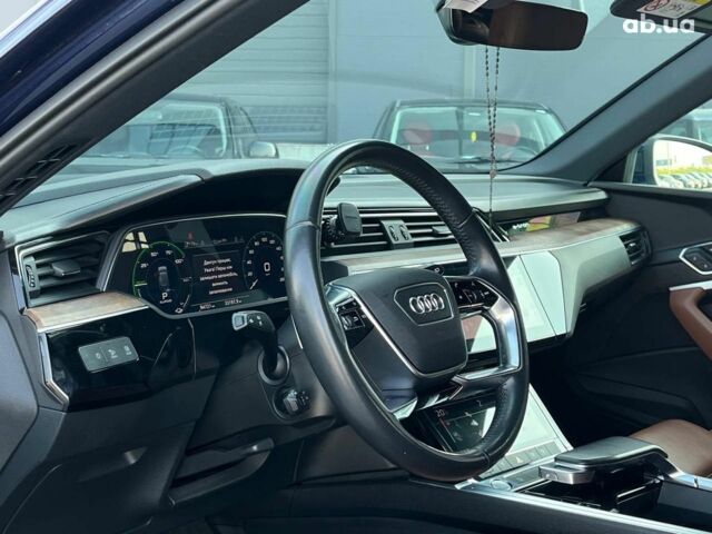 Синий Ауди E-Tron, объемом двигателя 0 л и пробегом 94 тыс. км за 35790 $, фото 17 на Automoto.ua