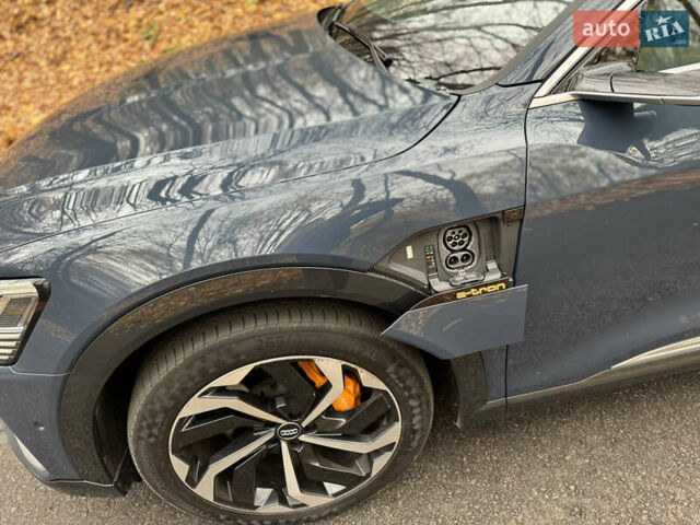 Синий Ауди E-Tron, объемом двигателя 0 л и пробегом 113 тыс. км за 32500 $, фото 15 на Automoto.ua