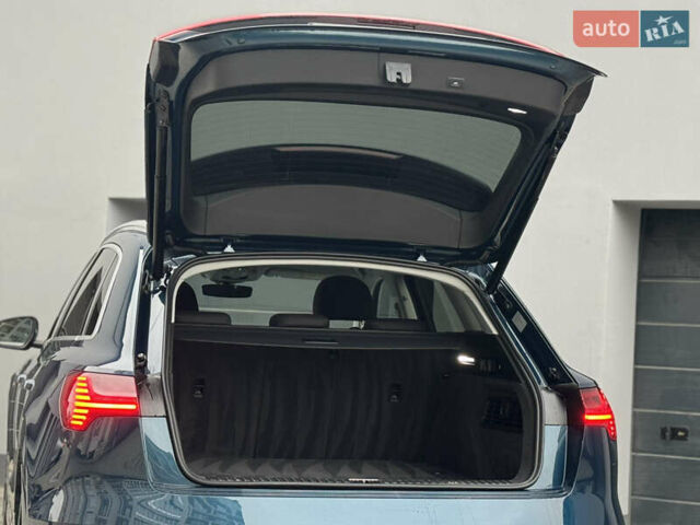 Синій Ауді E-Tron, об'ємом двигуна 0 л та пробігом 140 тис. км за 20900 $, фото 26 на Automoto.ua