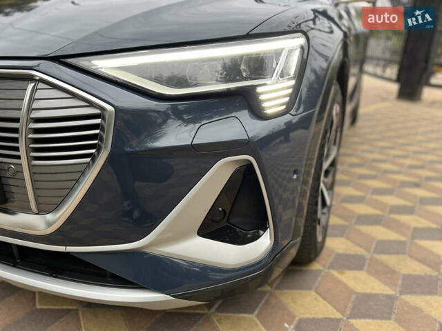 Синий Ауди E-Tron, объемом двигателя 0 л и пробегом 113 тыс. км за 35000 $, фото 12 на Automoto.ua