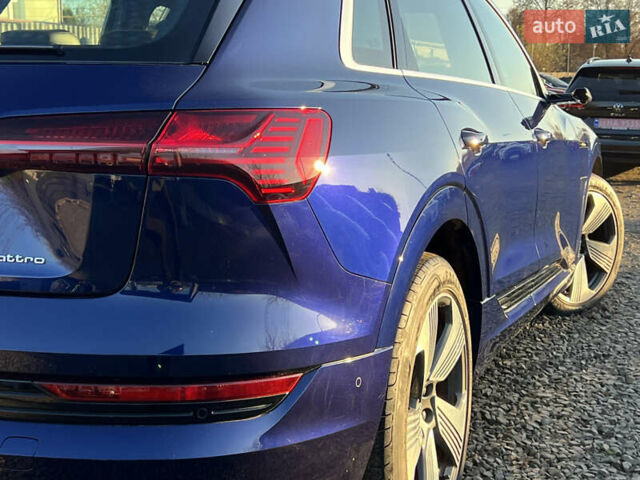 Синий Ауди E-Tron, объемом двигателя 0 л и пробегом 40 тыс. км за 36514 $, фото 12 на Automoto.ua