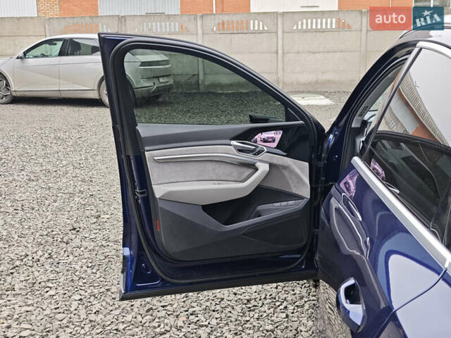 Синий Ауди E-Tron, объемом двигателя 0 л и пробегом 95 тыс. км за 34999 $, фото 25 на Automoto.ua
