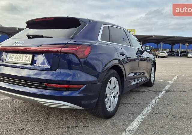 Ауди E-Tron 2020 в Днепре (Днепропетровске) на Automoto.ua Синий Ауди E-Tron, объемом двигателя 0 л и пробегом 47 тыс. км за 36000 $, фото 13 на Automoto.ua