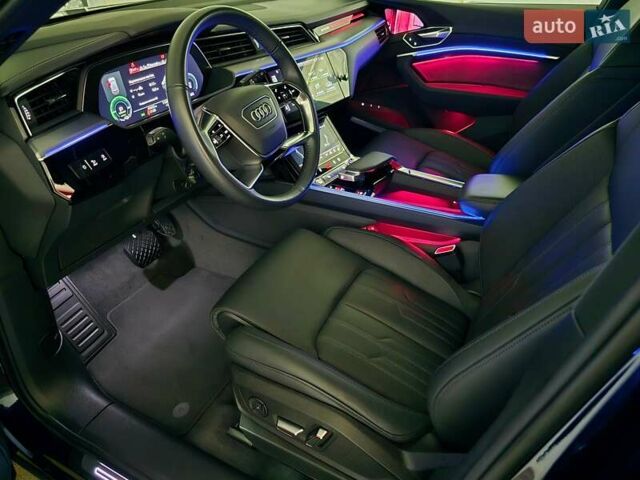 Синий Ауди E-Tron, объемом двигателя 0 л и пробегом 43 тыс. км за 39500 $, фото 15 на Automoto.ua