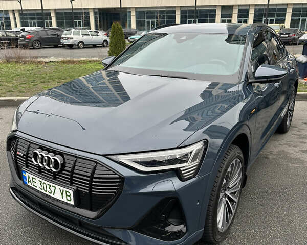 Синій Ауді E-Tron, об'ємом двигуна 0 л та пробігом 34 тис. км за 55000 $, фото 3 на Automoto.ua