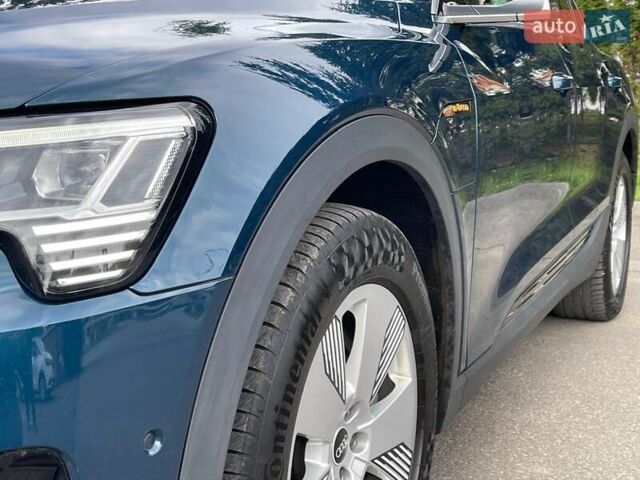 Синий Ауди E-Tron, объемом двигателя 0 л и пробегом 142 тыс. км за 26500 $, фото 13 на Automoto.ua