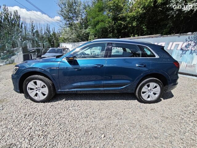 Синий Ауди E-Tron, объемом двигателя 0 л и пробегом 154 тыс. км за 29800 $, фото 3 на Automoto.ua