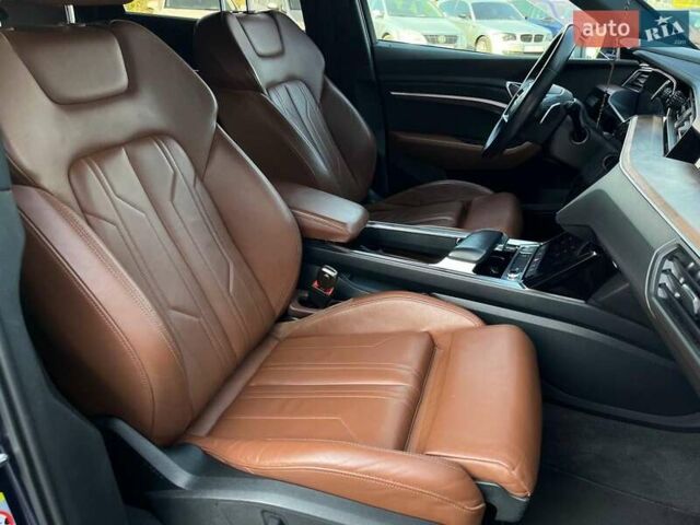Синій Ауді E-Tron, об'ємом двигуна 0 л та пробігом 94 тис. км за 35790 $, фото 44 на Automoto.ua