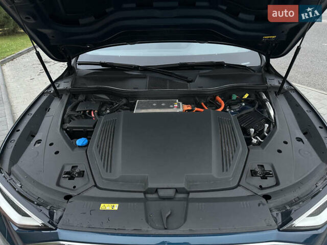 Синий Ауди E-Tron, объемом двигателя 0 л и пробегом 85 тыс. км за 38999 $, фото 2 на Automoto.ua