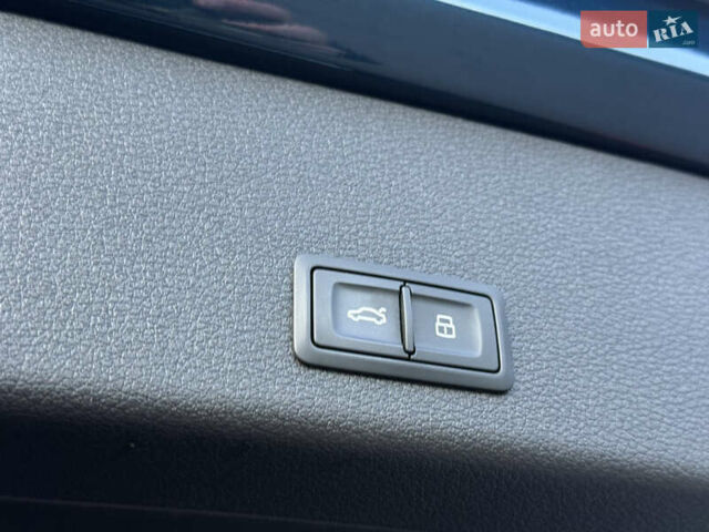 Синій Ауді E-Tron, об'ємом двигуна 0 л та пробігом 170 тис. км за 26499 $, фото 75 на Automoto.ua