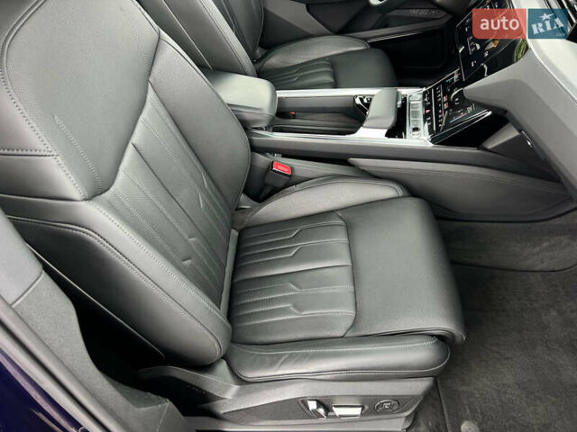 Синий Ауди E-Tron, объемом двигателя 0 л и пробегом 38 тыс. км за 39180 $, фото 58 на Automoto.ua