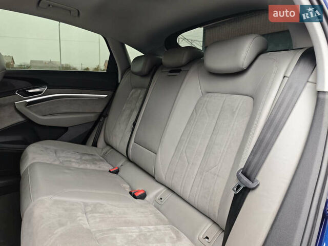 Синий Ауди E-Tron, объемом двигателя 0 л и пробегом 95 тыс. км за 34999 $, фото 67 на Automoto.ua