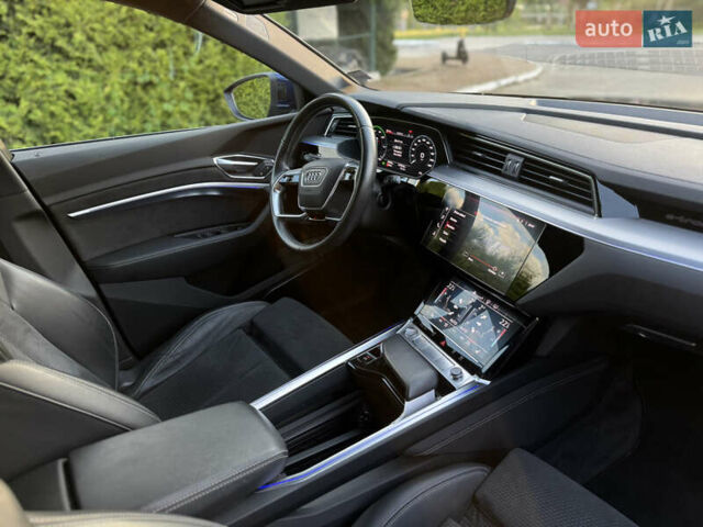 Синій Ауді E-Tron, об'ємом двигуна 0 л та пробігом 68 тис. км за 27800 $, фото 15 на Automoto.ua