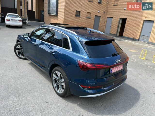 Синий Ауди E-Tron, объемом двигателя 0 л и пробегом 126 тыс. км за 25900 $, фото 108 на Automoto.ua