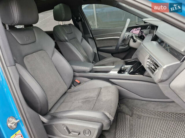 Синий Ауди E-Tron, объемом двигателя 0 л и пробегом 5 тыс. км за 58900 $, фото 9 на Automoto.ua