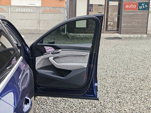 Синий Ауди E-Tron, объемом двигателя 0 л и пробегом 95 тыс. км за 34999 $, фото 78 на Automoto.ua