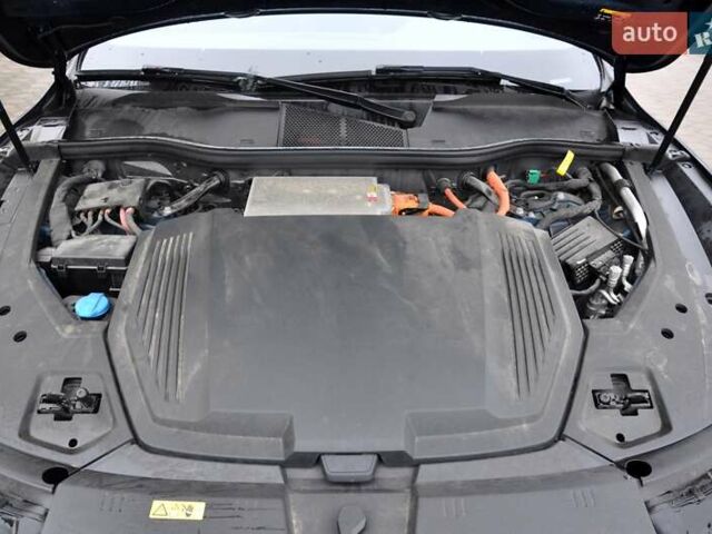 Синий Ауди E-Tron, объемом двигателя 0 л и пробегом 52 тыс. км за 31500 $, фото 45 на Automoto.ua