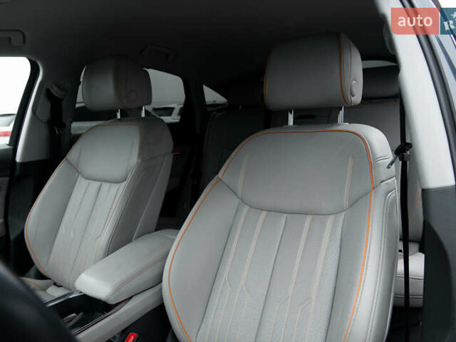 Синій Ауді E-Tron, об'ємом двигуна 0 л та пробігом 80 тис. км за 44500 $, фото 25 на Automoto.ua