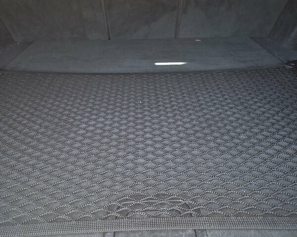 Синий Ауди E-Tron, объемом двигателя 0 л и пробегом 170 тыс. км за 22500 $, фото 16 на Automoto.ua