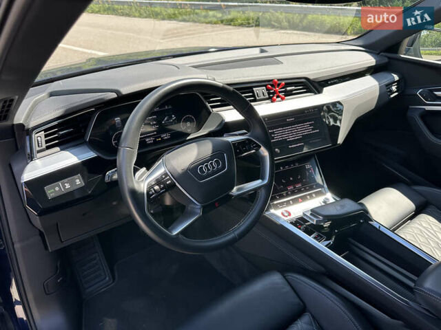 Синий Ауди E-Tron, объемом двигателя 0 л и пробегом 58 тыс. км за 43999 $, фото 57 на Automoto.ua