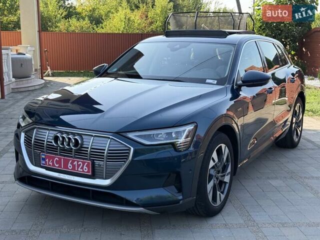 Синий Ауди E-Tron, объемом двигателя 0 л и пробегом 99 тыс. км за 29777 $, фото 2 на Automoto.ua