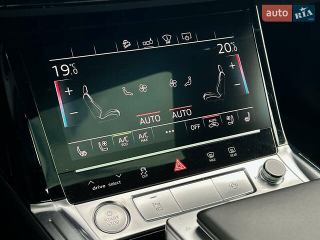 Синий Ауди E-Tron, объемом двигателя 0 л и пробегом 38 тыс. км за 39180 $, фото 76 на Automoto.ua