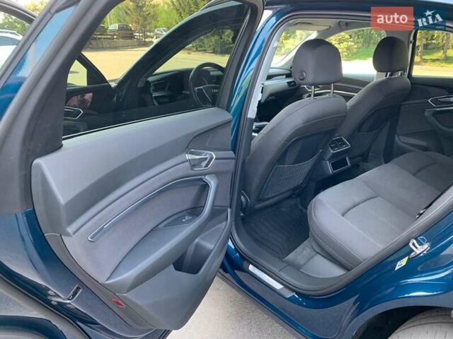 Синий Ауди E-Tron, объемом двигателя 0 л и пробегом 142 тыс. км за 26500 $, фото 33 на Automoto.ua