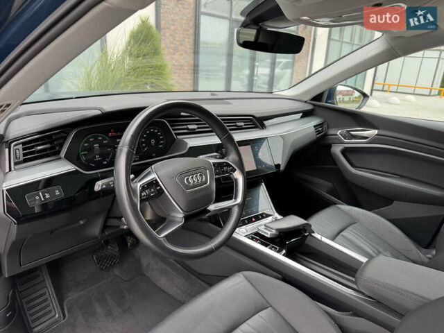Синий Ауди E-Tron, объемом двигателя 0 л и пробегом 96 тыс. км за 25999 $, фото 5 на Automoto.ua
