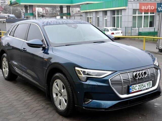 Синий Ауди E-Tron, объемом двигателя 0 л и пробегом 52 тыс. км за 31500 $, фото 5 на Automoto.ua
