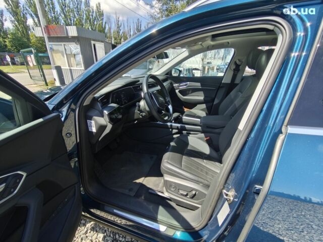 Синий Ауди E-Tron, объемом двигателя 0 л и пробегом 154 тыс. км за 29800 $, фото 8 на Automoto.ua