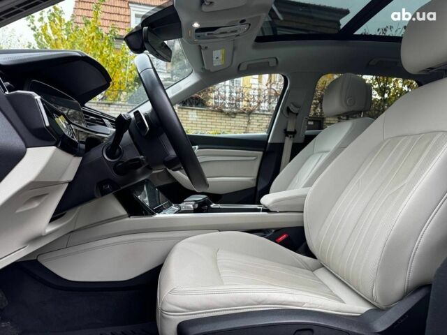 Синий Ауди E-Tron, объемом двигателя 0 л и пробегом 104 тыс. км за 33490 $, фото 20 на Automoto.ua