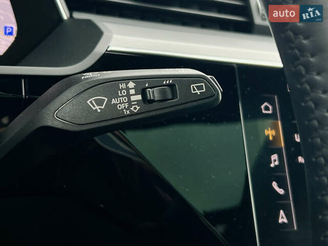 Синий Ауди E-Tron, объемом двигателя 0 л и пробегом 38 тыс. км за 39180 $, фото 69 на Automoto.ua