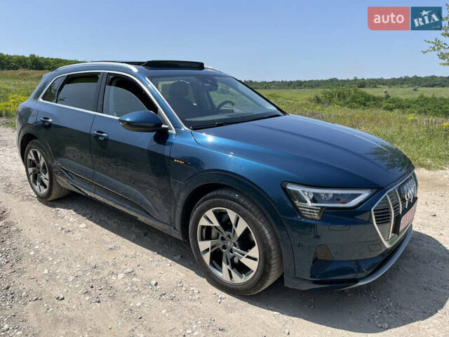 Синий Ауди E-Tron, объемом двигателя 0 л и пробегом 126 тыс. км за 25900 $, фото 34 на Automoto.ua