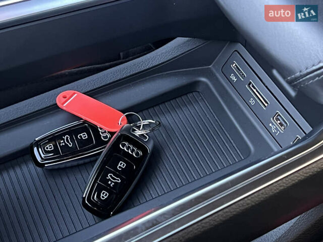 Синий Ауди E-Tron, объемом двигателя 0 л и пробегом 40 тыс. км за 36514 $, фото 70 на Automoto.ua