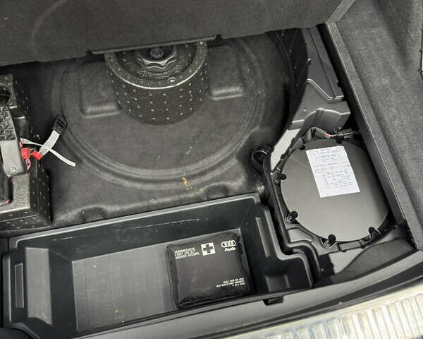 Синий Ауди E-Tron, объемом двигателя 0 л и пробегом 113 тыс. км за 32500 $, фото 21 на Automoto.ua