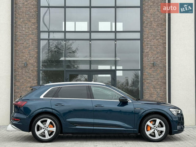 Синий Ауди E-Tron, объемом двигателя 0 л и пробегом 96 тыс. км за 25999 $, фото 19 на Automoto.ua