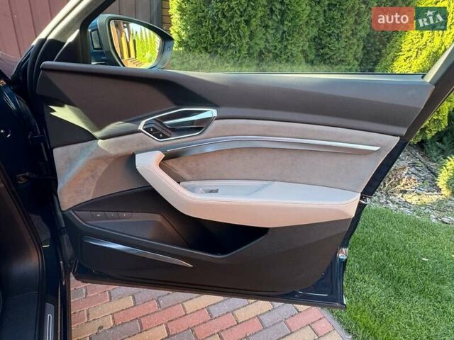 Синий Ауди E-Tron, объемом двигателя 0 л и пробегом 47 тыс. км за 36500 $, фото 71 на Automoto.ua